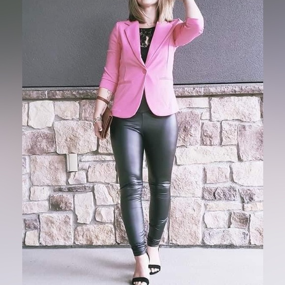 Black Pleather Leggings Size M, New with Tags - Picture 5 of 8